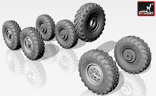 ZiL-131 wheels with M-93 tires (ICM)