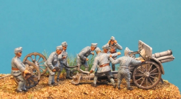 KUK artillery crew