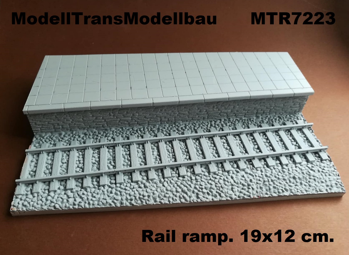 Rail ramp (19x12cm)
